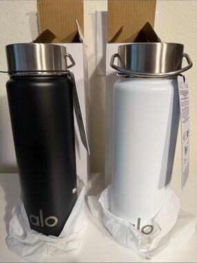 ALO Yoga Matte Black and White Stainless Steel Water Bottles - Twin Set